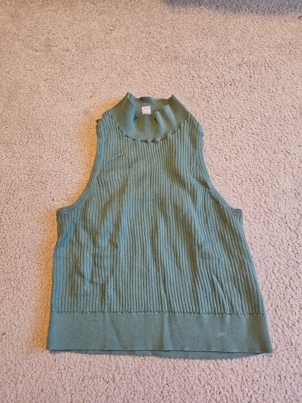 Uniqlo Green Ribbed Mock Neck Crop Top